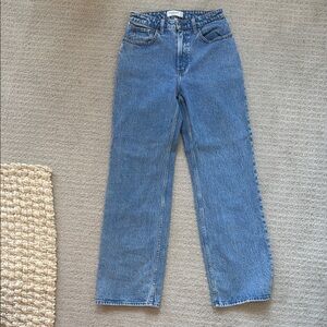 Abercrombie 90’s Curve Love Relaxed Jean high rise